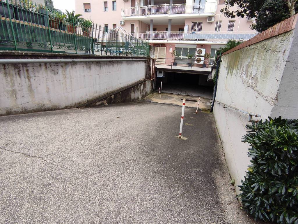 Box / garage a Caserta in Via San Nicola - Foto 3
