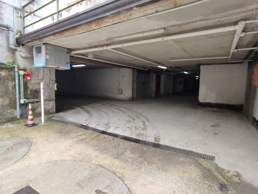 Box / garage a Caserta in Via San Nicola - Foto 4