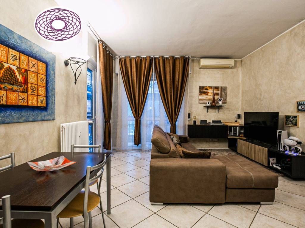 Appartamento a Paderno dugnano in Viale Bolivia, 13 - Foto 3