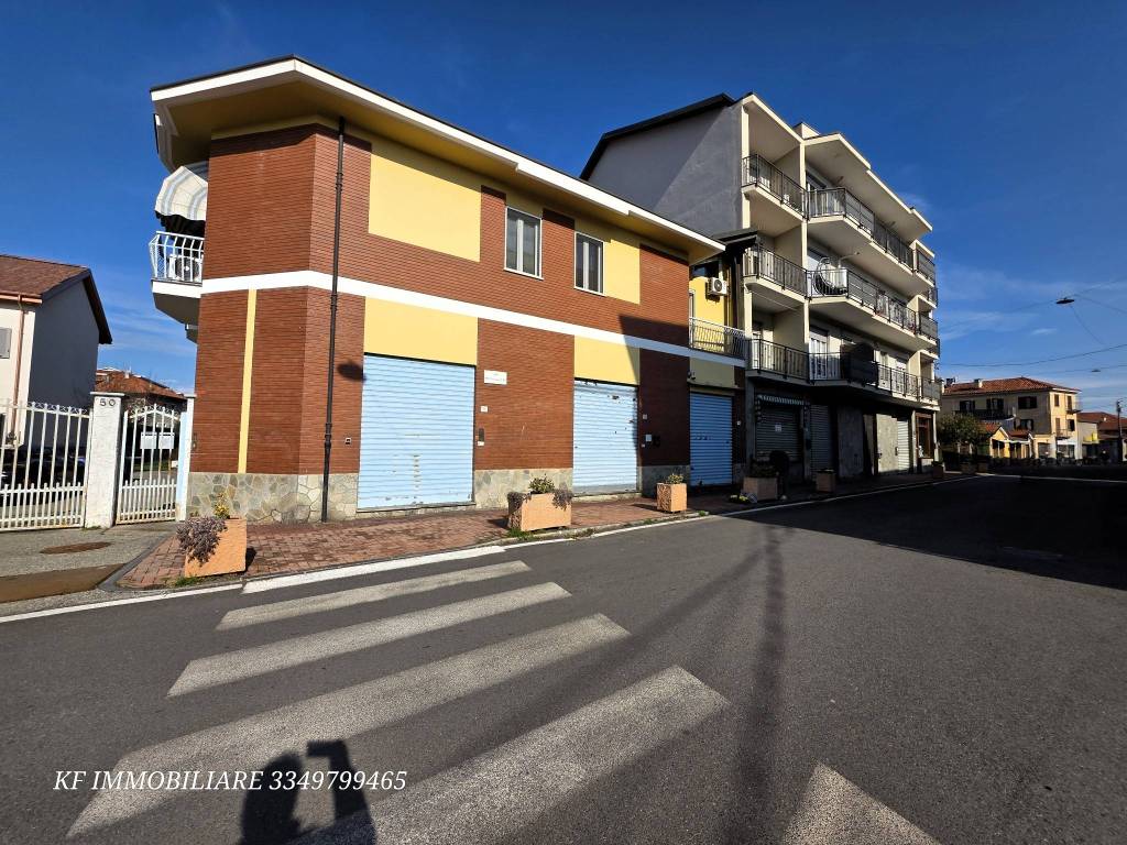 Immobile a Caselle torinese in Via Martiri della Libertà, 48 - Foto 2