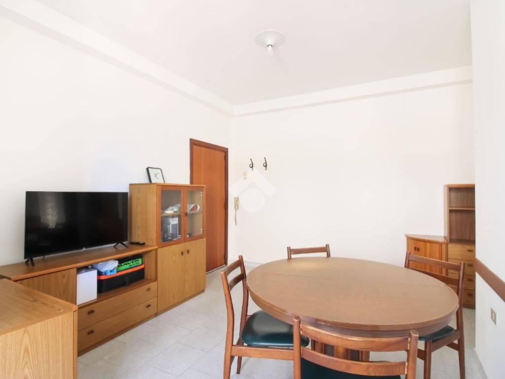 Appartamento a Alba adriatica in Via Arno, 44 - Foto 3