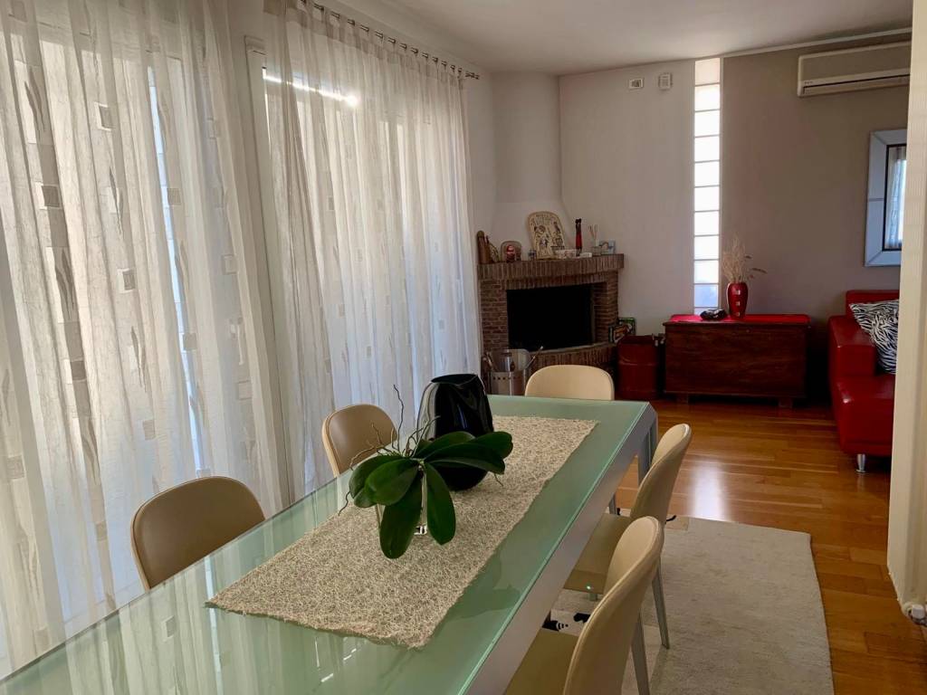 Villa a Montebelluna in Via Storta - Foto 2