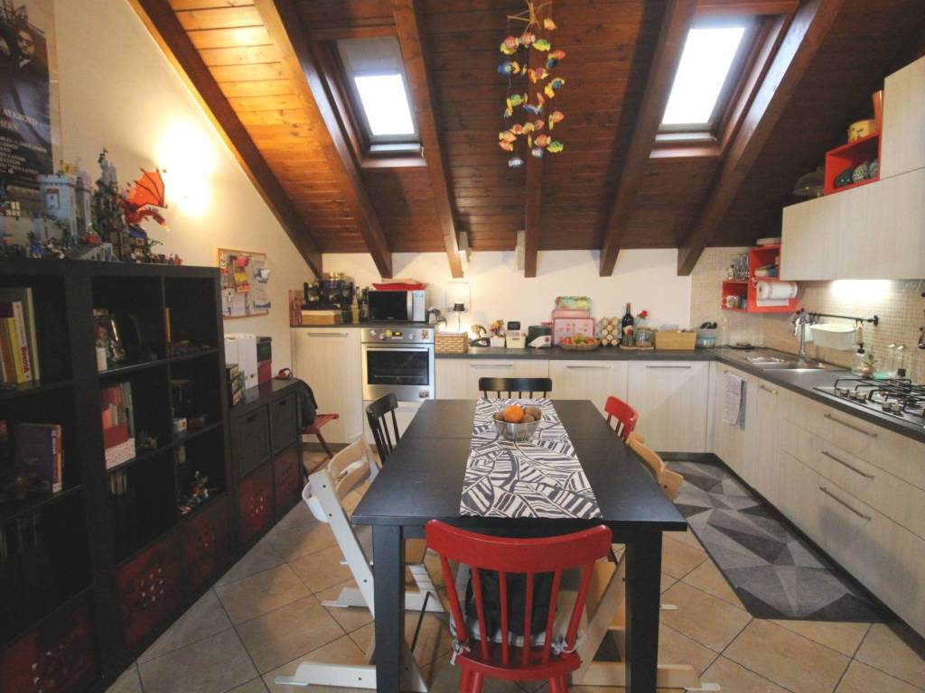 Appartamento a Gorla minore in Via Roma, 11 - Foto 5