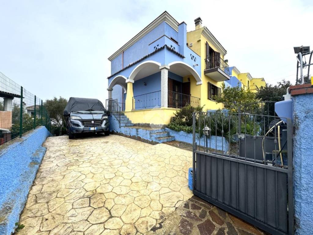 Villetta a schiera a Nuoro in Via Lugurulei, 16 - Foto 4