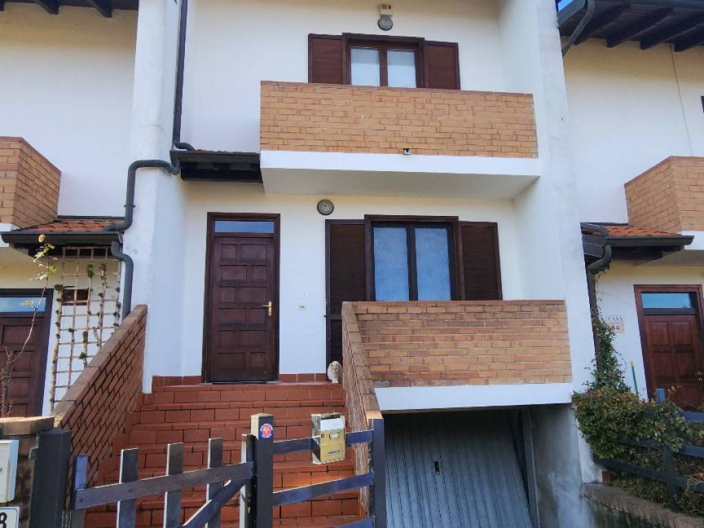 Villa a Pombia in Via Antonio Gramsci, 7 - Foto 4