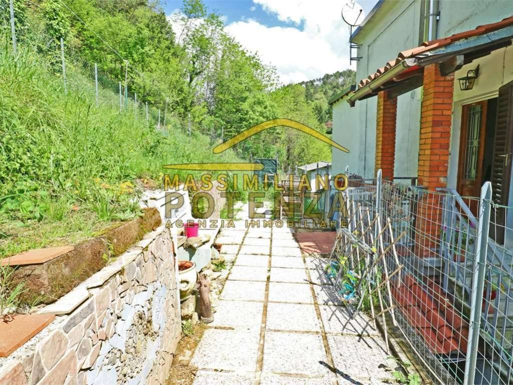 Appartamento a Pescia in Piazza della Chiesa - Foto 2