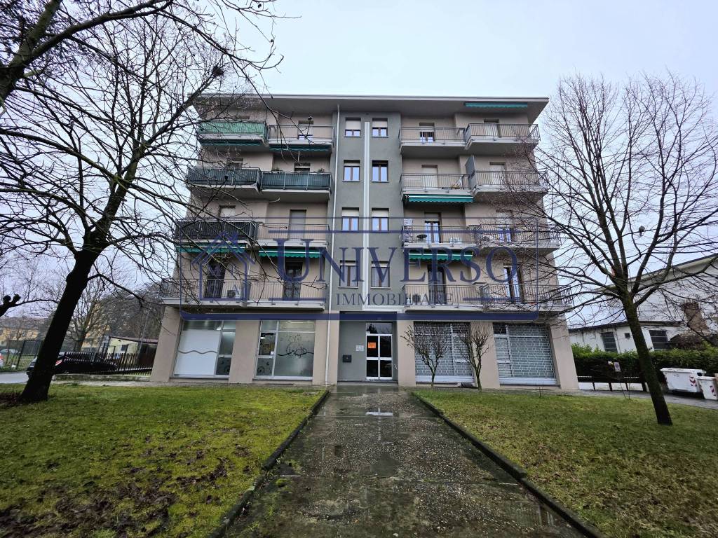 Appartamento a Voghera in Via Carlo Cattaneo, 3 - Foto 2