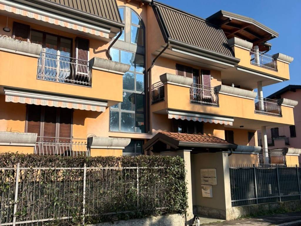 Appartamento a Corsico in Via Don Luigi Sturzo, 6 - Foto 3