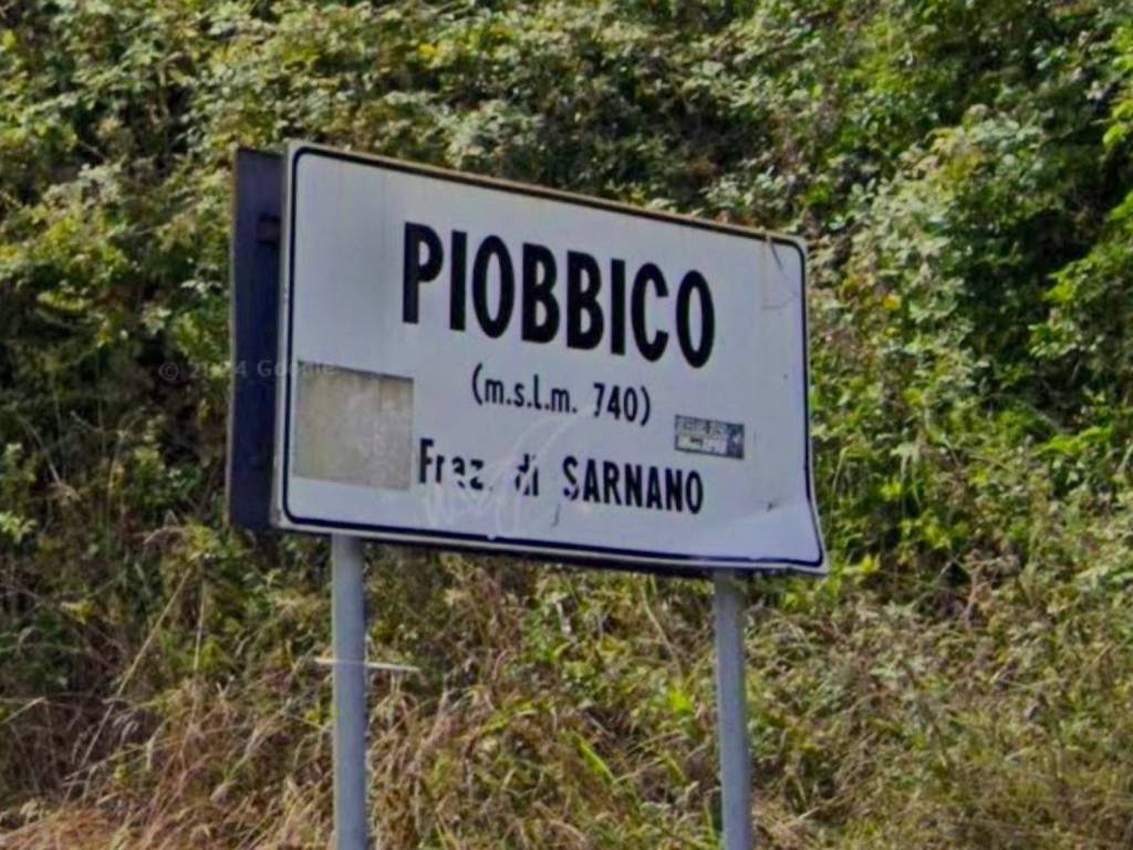 Casa indipendente a Sarnano in Contrada Piobbico, 541 - Foto 3