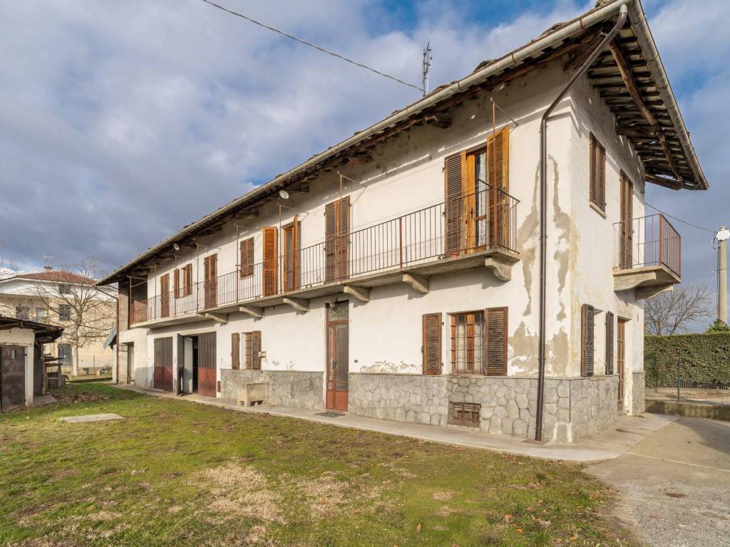 Villa a Barge in Via Provinciale Saluzzo, 12 - Foto 2