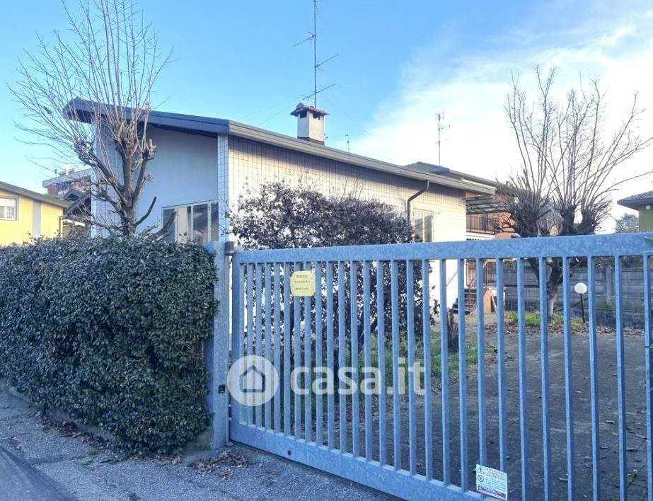 Villa a Paderno dugnano in Via Niccolò Tommaseo, 8 - Foto 2
