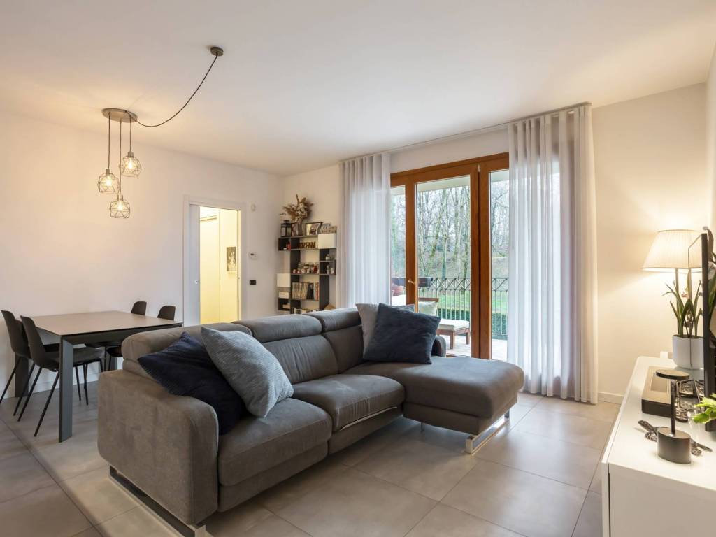 Appartamento a Valbrembo in Via Italia, 11 - Foto 2