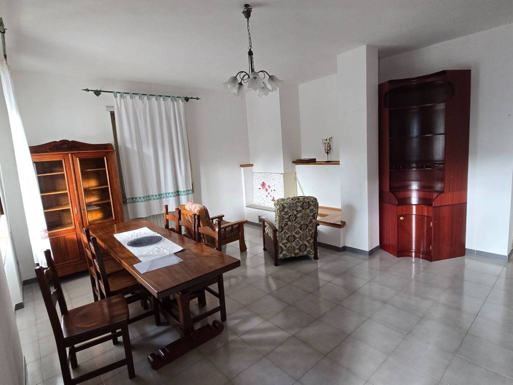 Casa indipendente a Nuoro in Via Emilio Sereni - Foto 2