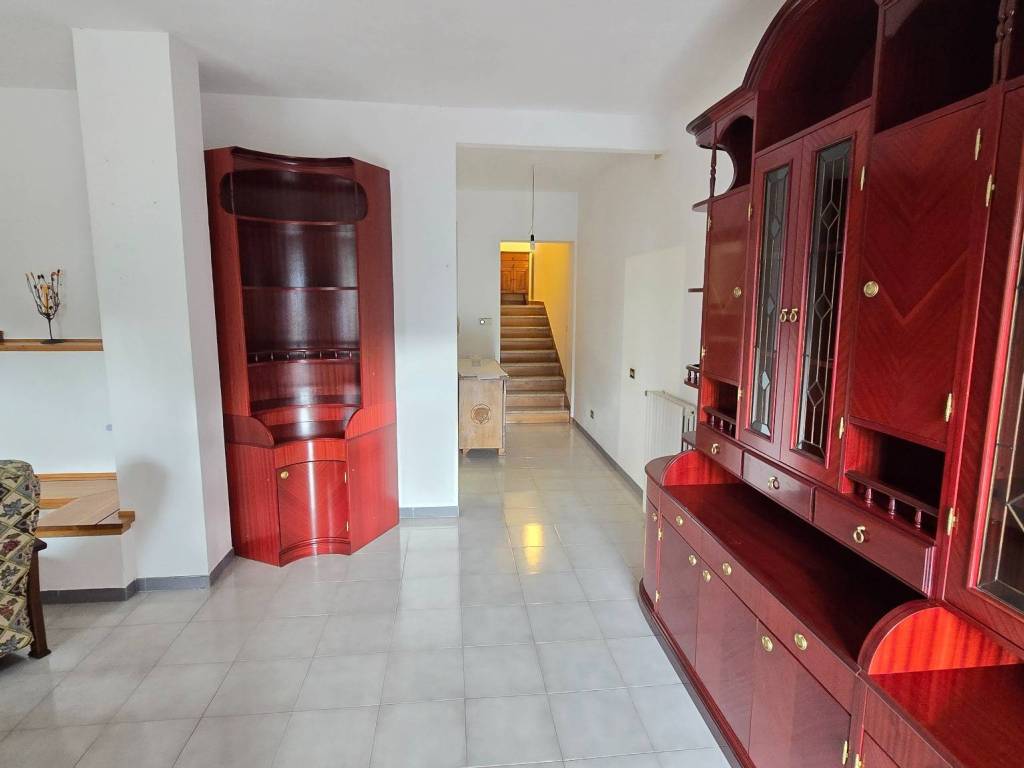 Casa indipendente a Nuoro in Via Emilio Sereni - Foto 3