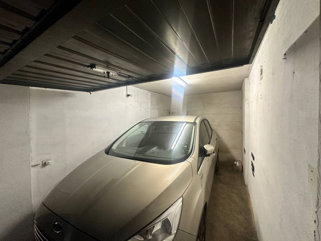 Box / garage a Sesto san giovanni in Via Giacomo Matteotti, 340 - Foto 5