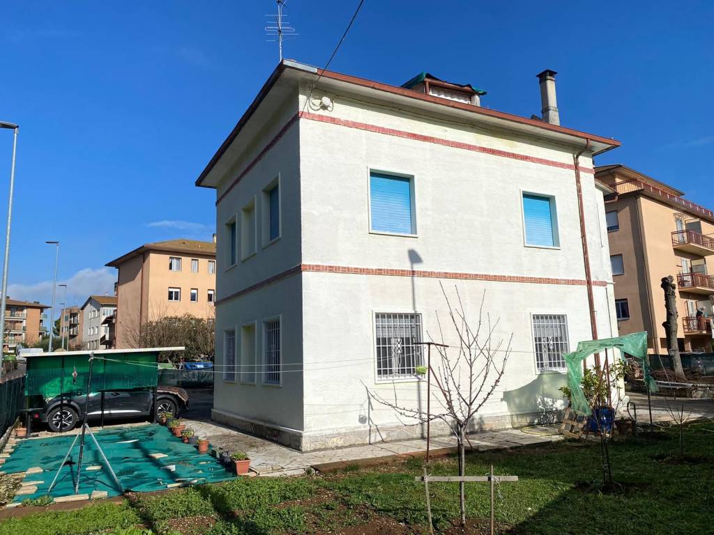 Appartamento a Perugia in Via Sperello Aureli - Foto 2