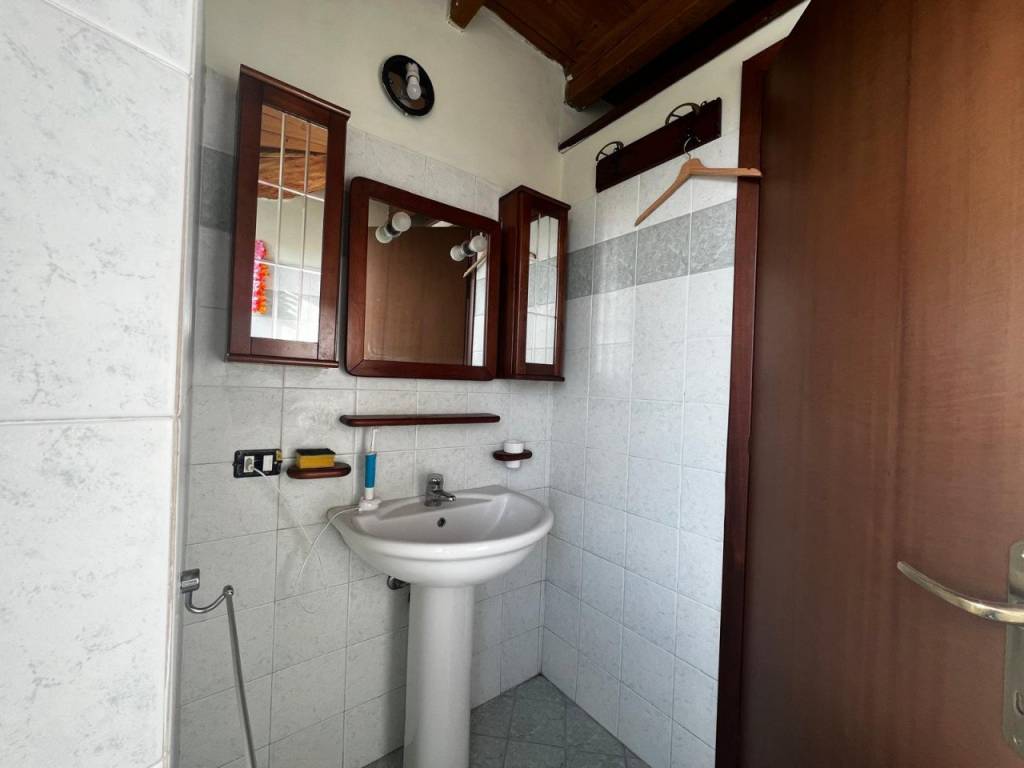 Appartamento a Rezzato in Via Broli - Foto 5