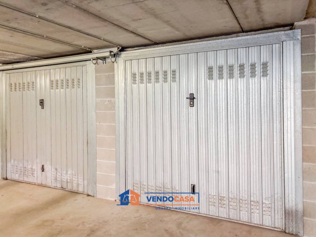 Box / garage a Farigliano in Via Asilo, 24 - Foto 2