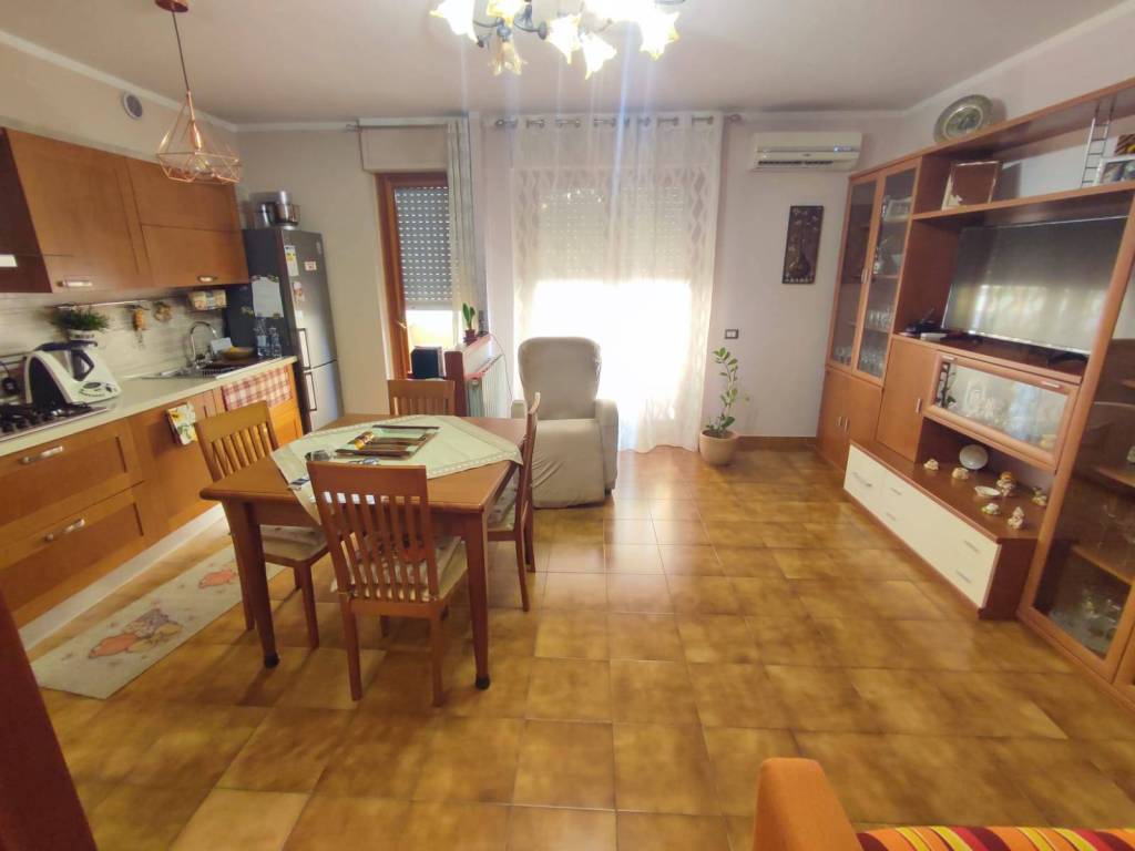 Appartamento a Benevento in Via Luigi Piccinato - Foto 2