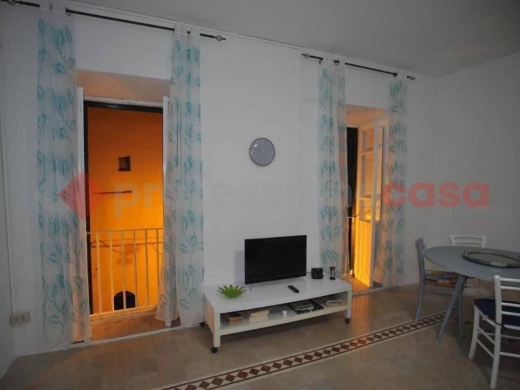 Appartamento a Terracina in VIA CAMPO DEI FIORI, 12 - Foto 2