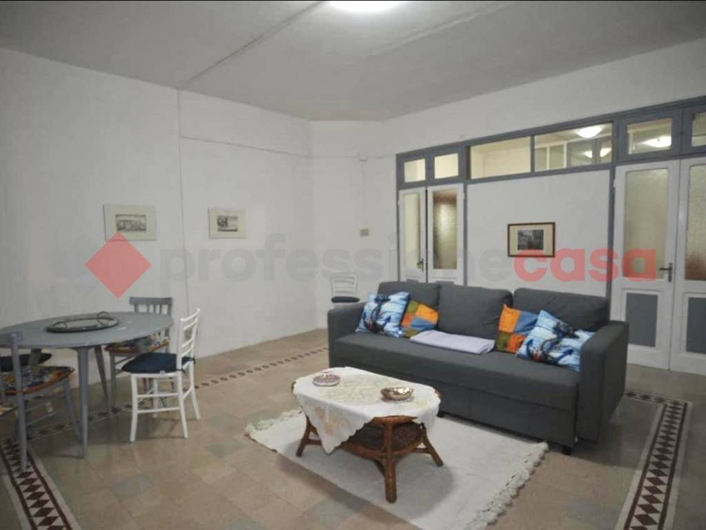 Appartamento a Terracina in VIA CAMPO DEI FIORI, 12 - Foto 4