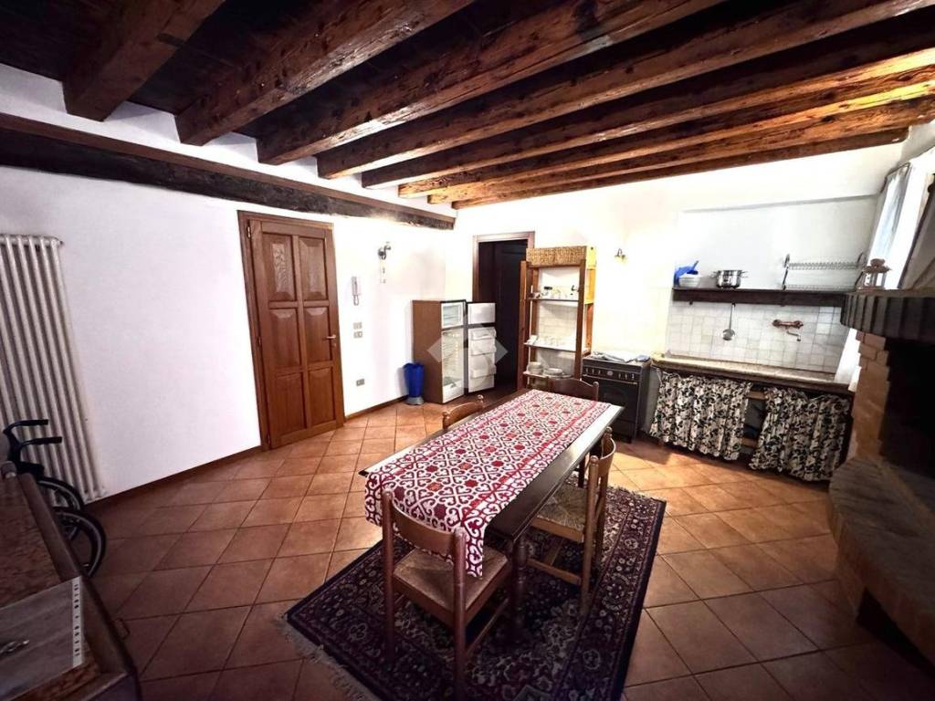 Appartamento a Schio in Via g.b. conte, 3 - Foto 4