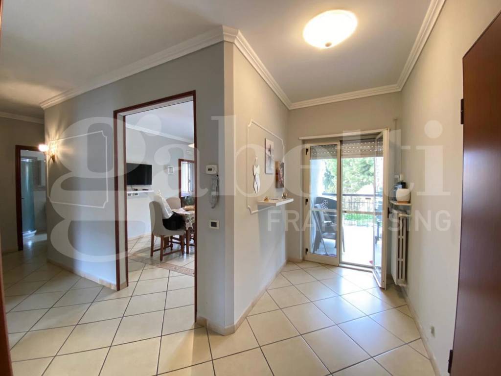 Appartamento a Trani in via Giuseppe Parini - Foto 2