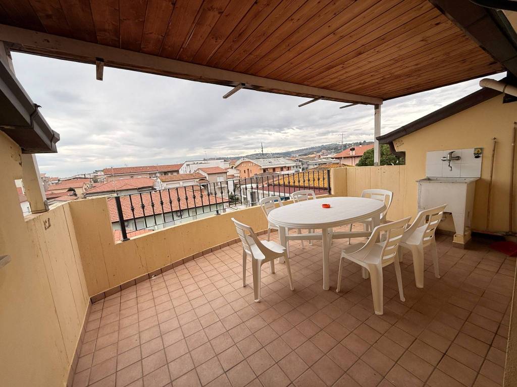 Appartamento a Tortoreto in Via Edmondo De Amicis - Foto 4