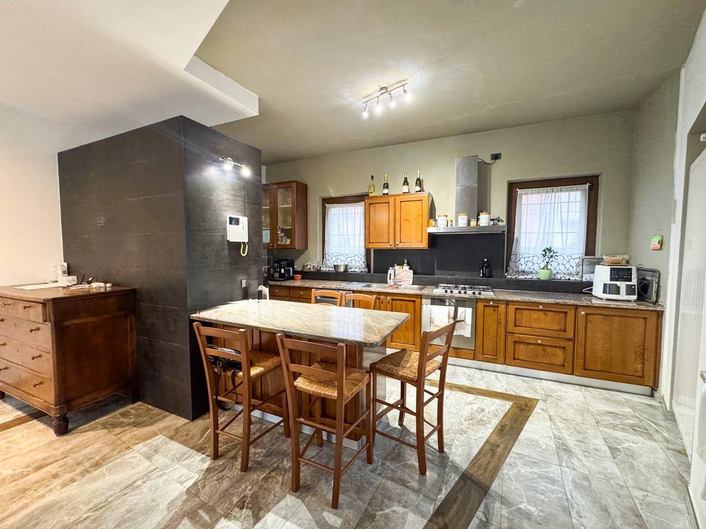 Villa a Castel goffredo in Contrada Berenzi Sotto, 13 - Foto 3