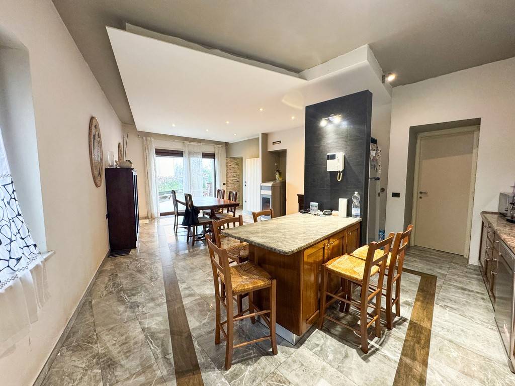 Villa a Castel goffredo in Contrada Berenzi Sotto, 13 - Foto 4