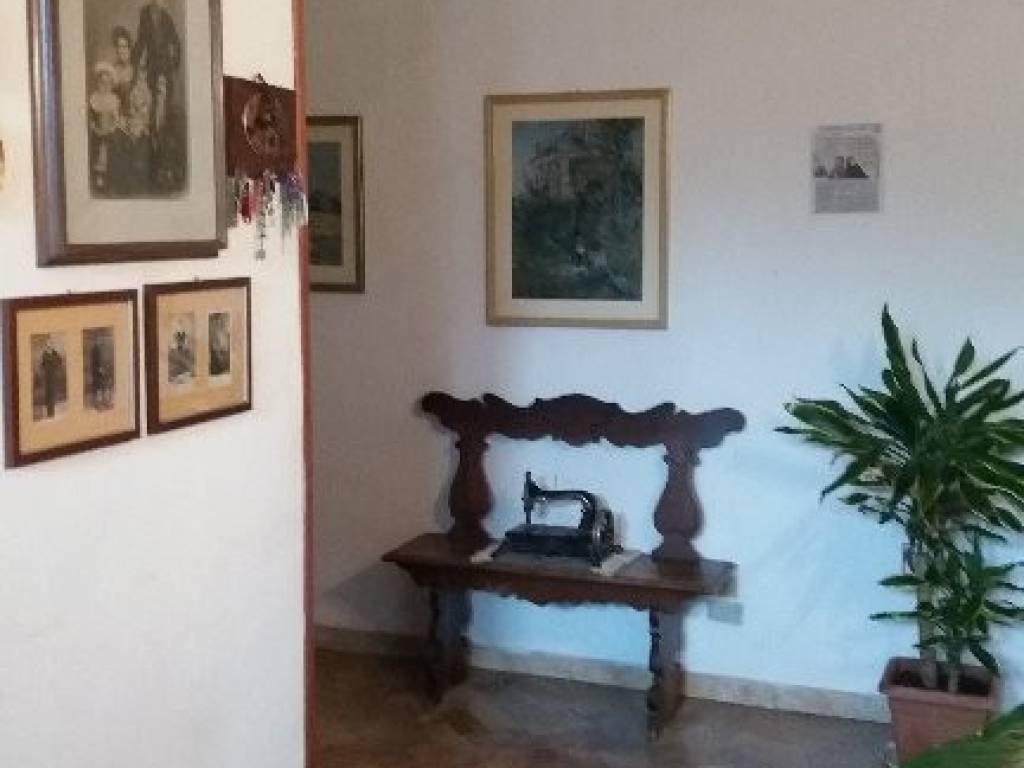 Villa a Capraia e limite - Foto 5