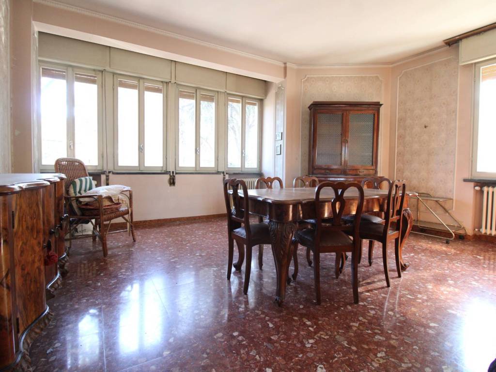 Appartamento a Reggio emilia in Via Bissolati - Foto 3