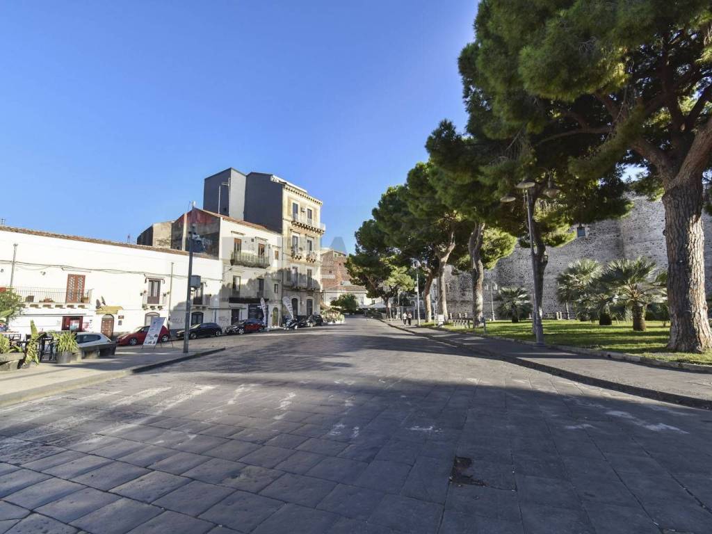 Appartamento a Catania in Piazza Federico Di Svevia, 3 - Foto 2