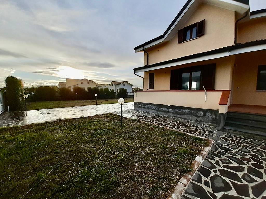 Villa a Simeri crichi in Villaggio Eucaliptus - Foto 4