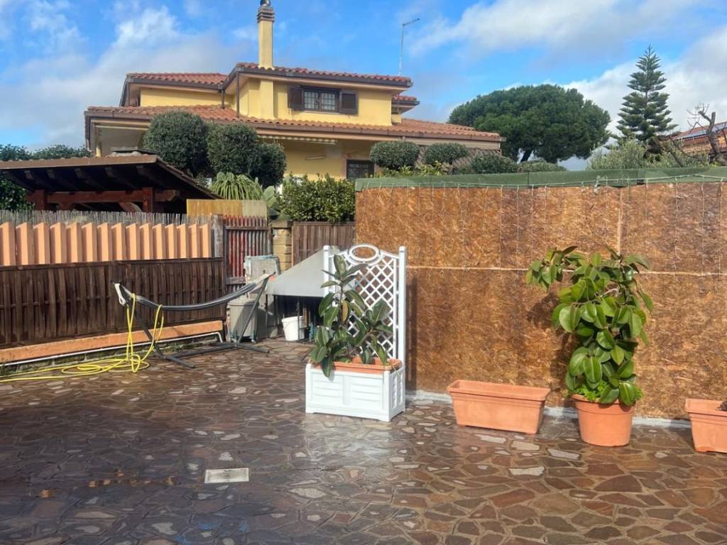 Villa a Ladispoli in Viale Florida - Foto 2
