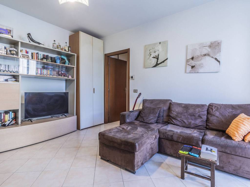 Appartamento a Saronno in Via Roma - Foto 4