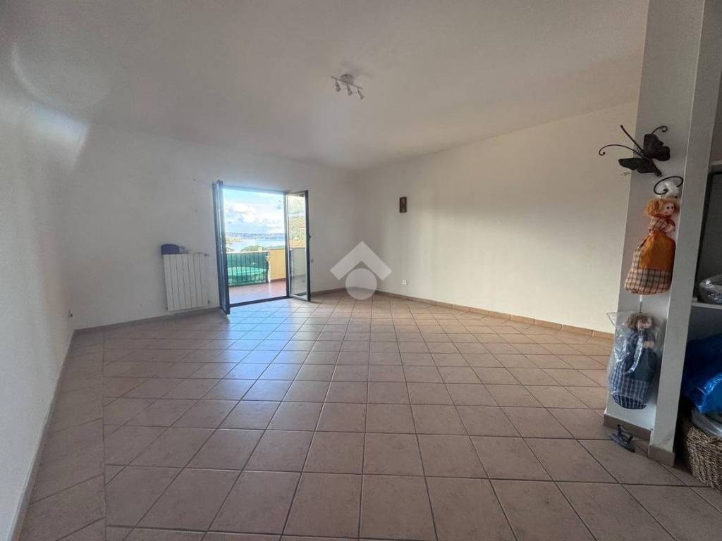 Appartamento a Trevignano romano in Via Monticello, 2 - Foto 3
