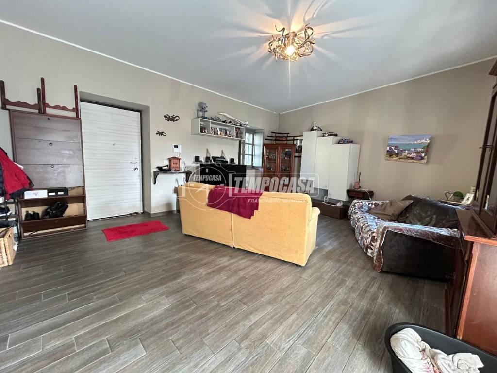 Appartamento a Piossasco in Via Magenta 1 - Foto 3