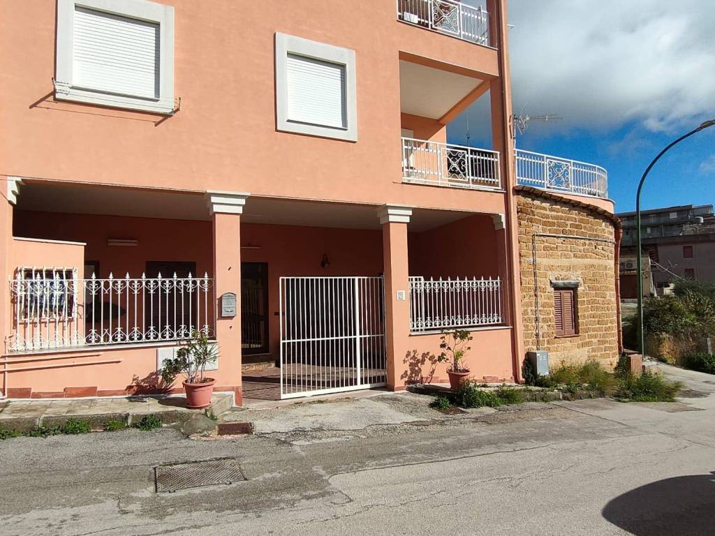Appartamento a Agrigento in Via Madonna delle Rocche - Foto 2
