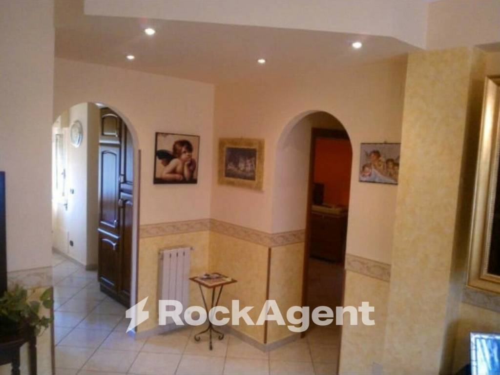 Appartamento a Catanzaro in Via Giovanni Paolo Parisio, 8 - Foto 2