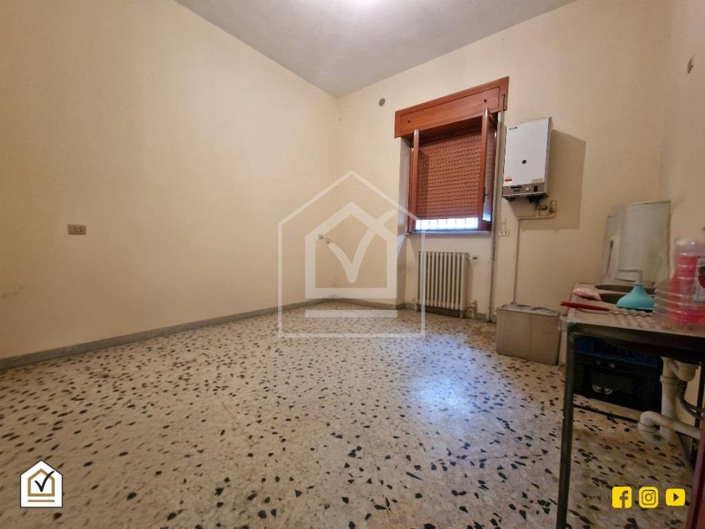 Appartamento a Altamura in Via Cimitero - Foto 4