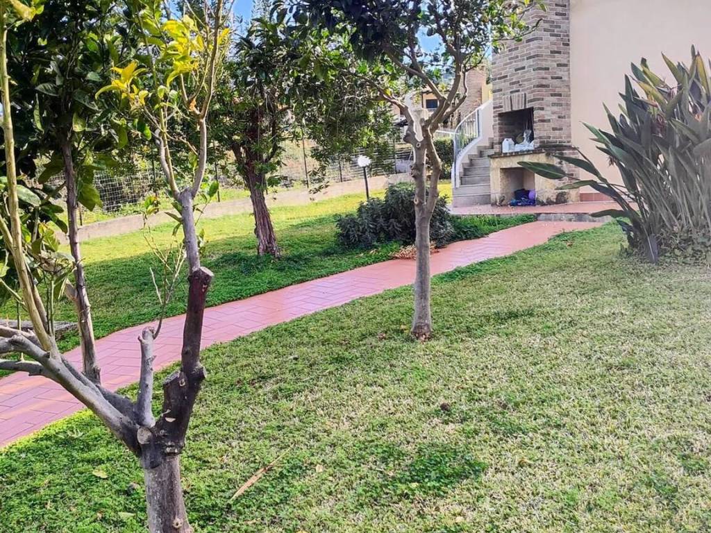 Villa a Zambrone in Via Paolo Borsellino, 30 - Foto 4