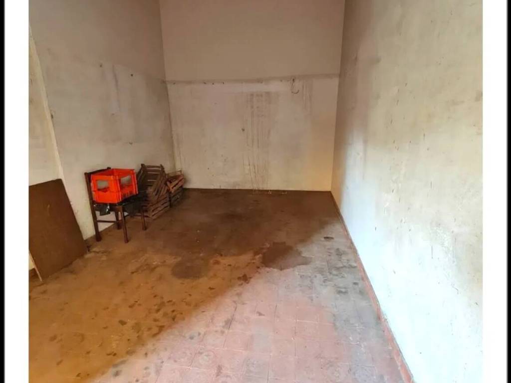 Box / garage a Ronco scrivia in Via R. Quartini No Number - Foto 2