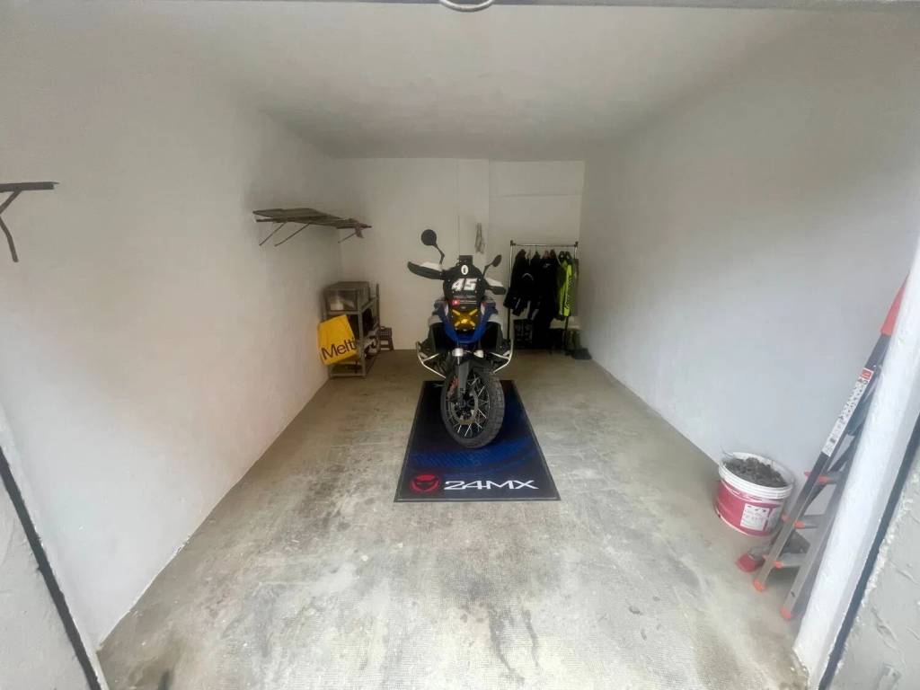 Box / garage a Genova in Via Val D’Astico, 81 R - Foto 3