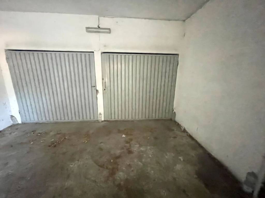 Box / garage a Genova in Via Fratelli Gazzo No Number - Foto 3