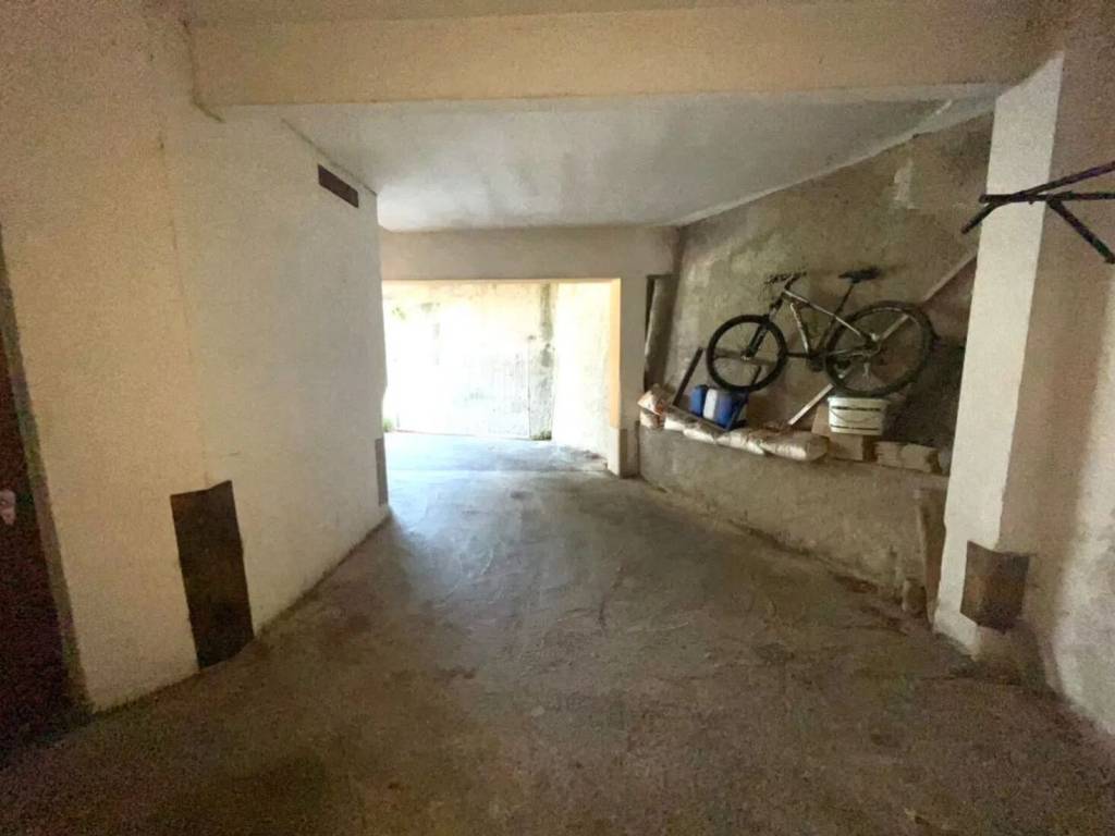 Box / garage a Genova in Via Fratelli Gazzo No Number - Foto 5