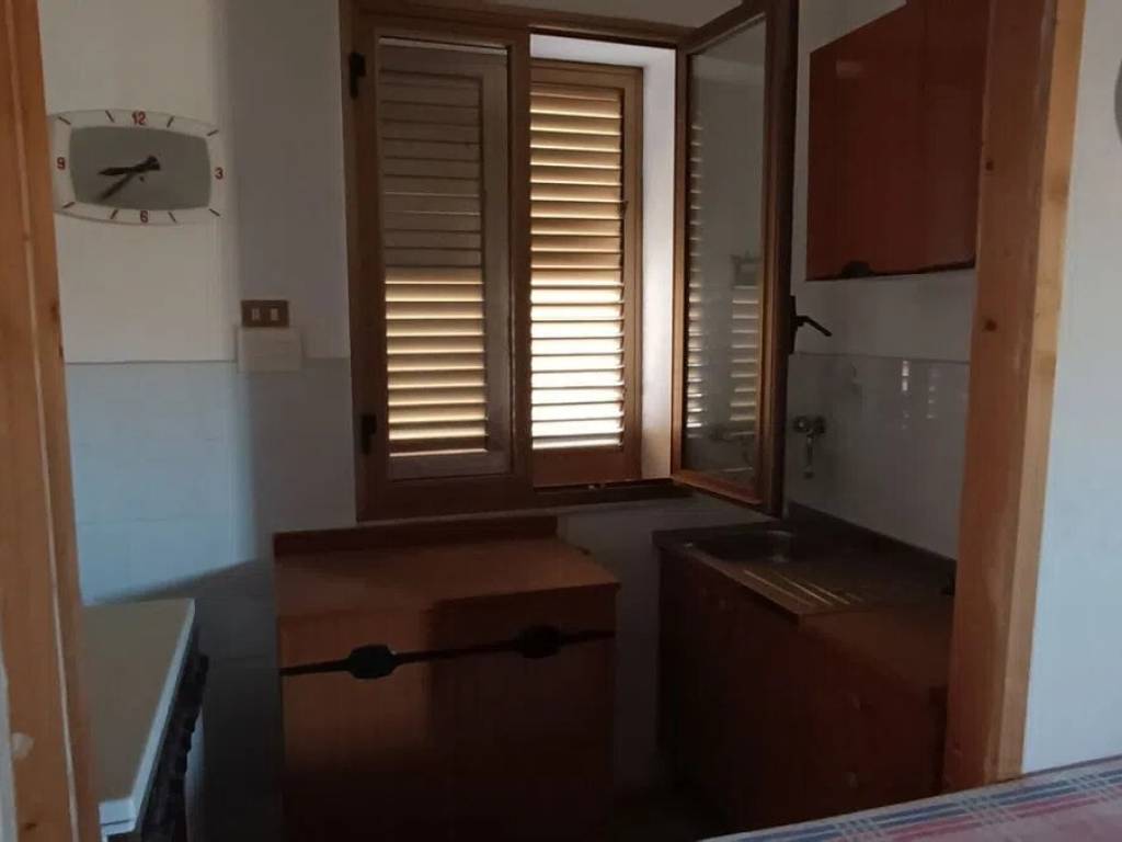 Appartamento a Campofelice di roccella in Via Vittorio Emanuele, 40 - Foto 4