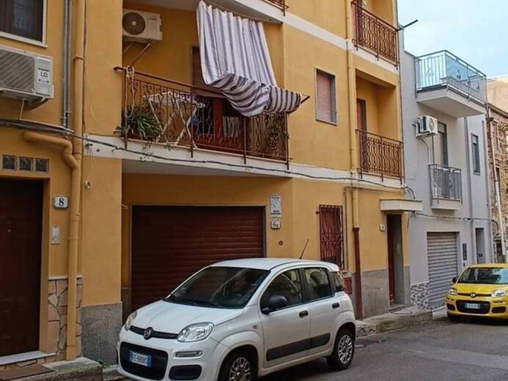 Appartamento a Campofelice di roccella in Via Rodolfo D'Anna, 6 - Foto 2