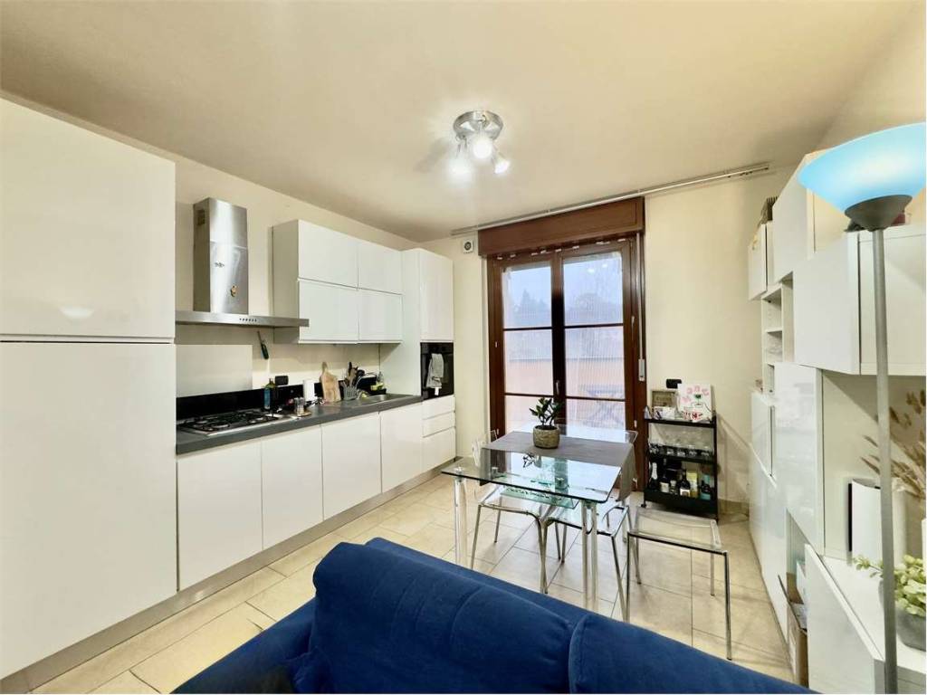 Appartamento a Somma lombardo in via Visconti, 29 - Foto 3