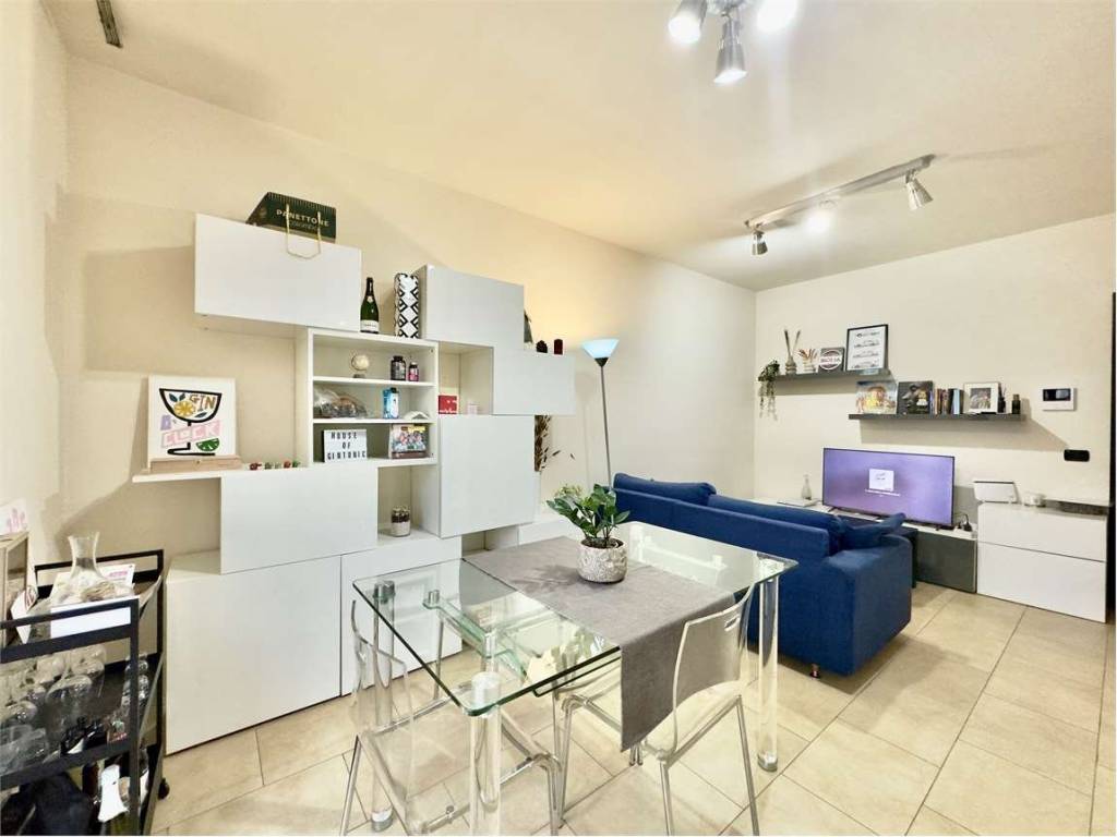 Appartamento a Somma lombardo in via Visconti, 29 - Foto 5